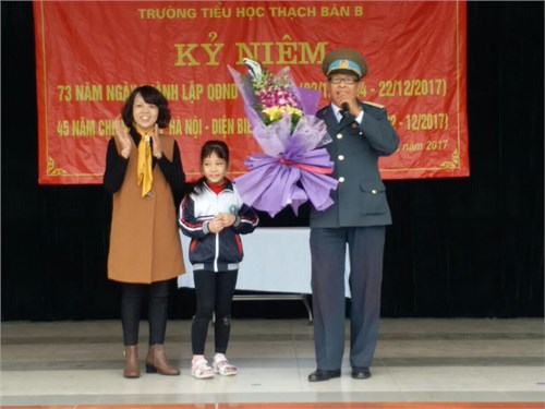 Trường tiểu học Thạch Bàn B kỉ niệm 73 năm ngày Thành lập Quân đội Nhân dân Việt Nam (22/12/1944 – 22/12/2017)